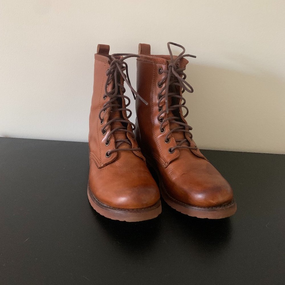 Frye Veronica Combat Boots in Whiskey, Size 7 M